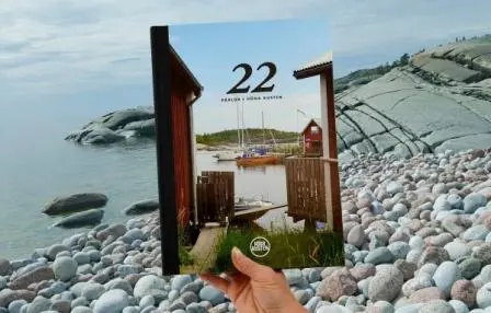 22 Perler på den høje kyst